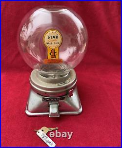 Vintage Star Quality Ball Gum 1 Cent Machine Dispenser Hart Gum Company with Key