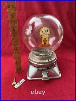 Vintage Star Quality Ball Gum 1 Cent Machine Dispenser Hart Gum Company with Key