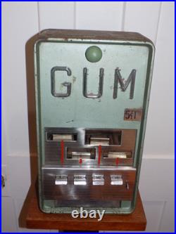 Vintage Superior Manufacturing Co. 5 Cent Gum Vending Machine