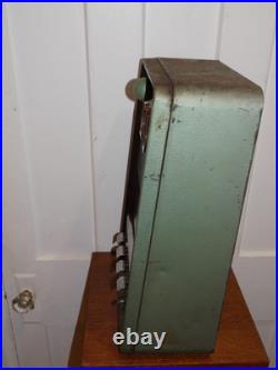 Vintage Superior Manufacturing Co. 5 Cent Gum Vending Machine