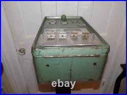 Vintage Superior Manufacturing Co. 5 Cent Gum Vending Machine