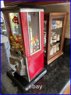 Vintage The Master Penny Nickel Gumbull Machine Red and Black with Key c 1920's