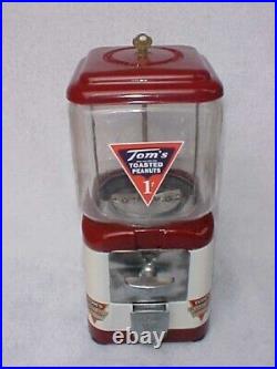Vintage Tom's Peanut 1 Cent Acorn, Oak Gumball / Peanut Machine, Lance Jar