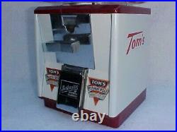 Vintage Tom's Peanut Northwestern 5 Cent Gumball / Peanut Machine, Lance Jar