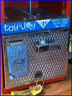 Vintage Toy' n Joy Dubble Bubble One Cent Gumball Vending Machine 932 with Key
