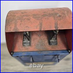 Vintage US Postage Stamp Machine Model S64 Selectra. 25 cents US POSTAL SERVICE