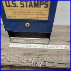Vintage US Postage Stamp Machine Model S64 Selectra. 25 cents US POSTAL SERVICE