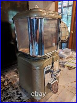 Vintage Universal Gumball Machine