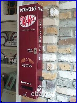 Vintage Vending Machine Kit Kat Nestle