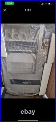 Vintage Vending Machine Takes 1s And 5s Turns On And Works Well In Plastic