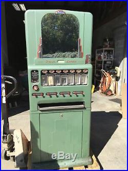 Vintage Vending Machine. Univendor By Stoner Manufacturing