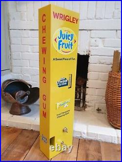 Vintage Vending Machine. Wrigleys juicy fruit. Games room, home office, mancave