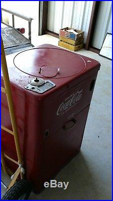 Vintage Vendo 23 Spin top Coke Coca Cola Machine for restoration or display