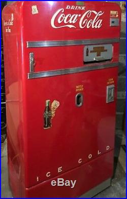 Vintage Vendo 83 Coke Machine Still Runs and Cools