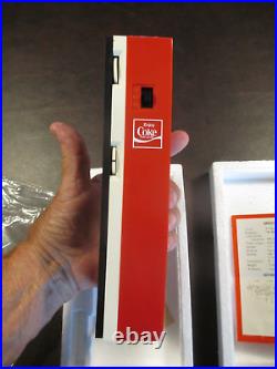 Vintage Vendo Coca-cola Slant-shelf Vending Soda Machine Fm/am Radio Never Used