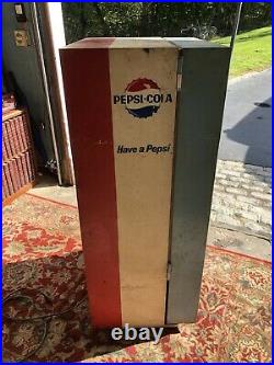 Vintage Vendorlator VFA 56B-C Pepsi Machine, Unrestored Works Great Will Deliver