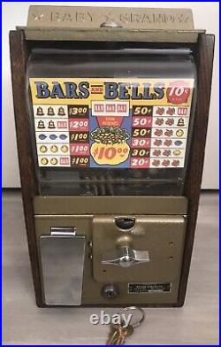 Vintage Victor 1950s BABY GRAND 5 Star Oak Gumball Vending Machine With 2 Keys