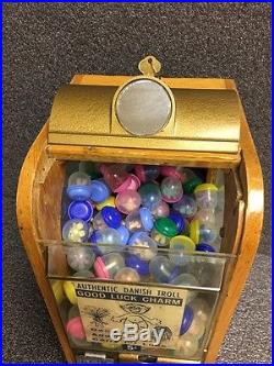 Vintage Victor 5cent Vending Machine (S07031506)