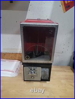 Vintage Victor 77 Toy Single Quarter Vending Machine Black Red Missing Key