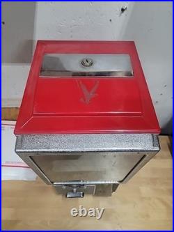 Vintage Victor 77 Toy Single Quarter Vending Machine Black Red Missing Key
