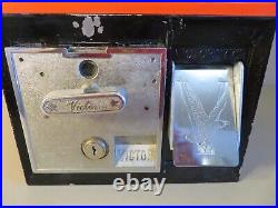 Vintage Victor 77 Toy'n Joy Money Maker 25¢ Vending Machine Missing Key