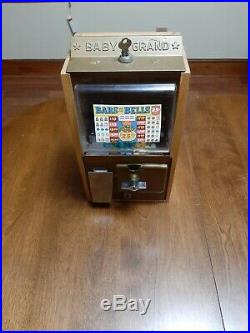 Vintage Victor Baby Grand Gumball Machine 25 Cent Oak Cabinet Candy Counter Top