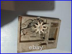 Vintage Victor Baby Grand Gumball Machine 5 Cent Nickel With Keys