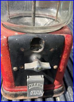 Vintage Victor Model V gumball candy peanuts machine 1940's Functional No Key