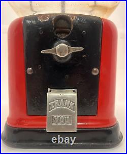 Vintage Victor Model V gumball candy peanuts machine 1940's Functional with key