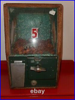 Vintage Victor Vending/Candy Machine Chicago 39 5 Cent (NO KEYS)