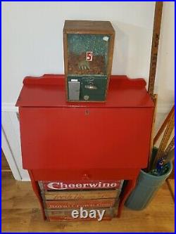 Vintage Victor Vending/Candy Machine Chicago 39 5 Cent (NO KEYS)