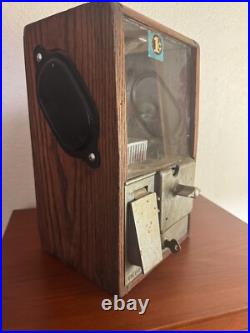 Vintage Victor Vending Machine Corp. Chicago, ill. Gumball Machine