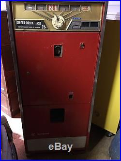 Vintage Westinghouse Coca-Cola Vending Machine Coke WC-128-MD