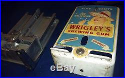 Vintage Wrigley's Chewing Gum Vending Machine 5 Cents Kayem