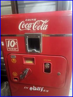 Vintage coca cola vending machine VmC39