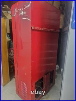 Vintage coca cola vending machine VmC39