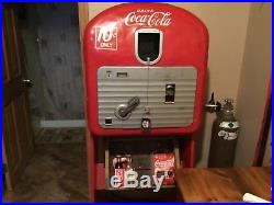 Vintage coke machine 1948