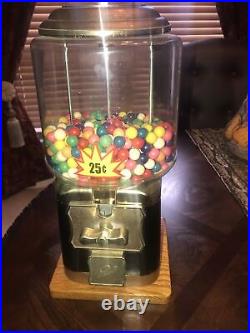 Vintage gumball machine 25 CENTS