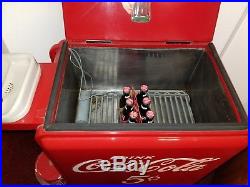 Vintage junior sweet water bath coca coke machine in great working condition