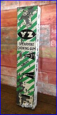 Vintage metal Chewing gum YZ vending machine dispenser Wrigleys