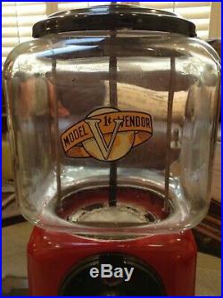 Vintage original Victor Universal 1 cent gumball peanut candy machine
