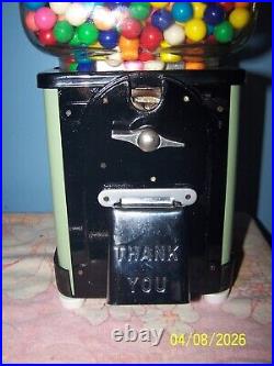 Vintage victor 1 cent gumball vending machine with over 4lbs gumballs lock and key