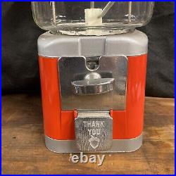 Vintage working Acorn gumball/candy machine with glass globe