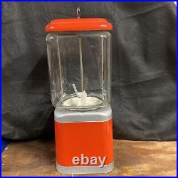 Vintage working Acorn gumball/candy machine with glass globe
