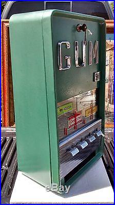 Vtg 1940's-50's Superior Mfg. Co. 5 Cent Gum Vending Machine withKey NO RESERVE