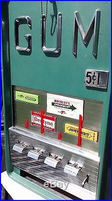 Vtg 1940's-50's Superior Mfg. Co. 5 Cent Gum Vending Machine withKey NO RESERVE