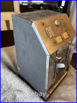 Vtg 4 & 5 Cent Stamp Double Slot Auto Stamp Co. Vending Machine No keys