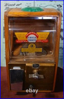 Vtg 50's Victor Vending Machine Corp. Chicago, 39 ILL. Baby Grand CHICLE TREETS