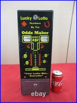 Vtg Lucky Lotto Numbers by the Odds Maker 25¢ Pull Tab Vending Machine & Key (B)
