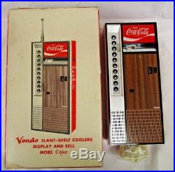 Vtg Novelty Vendo Coca Cola Coke Vending Machine AM Transistor Radio With Box